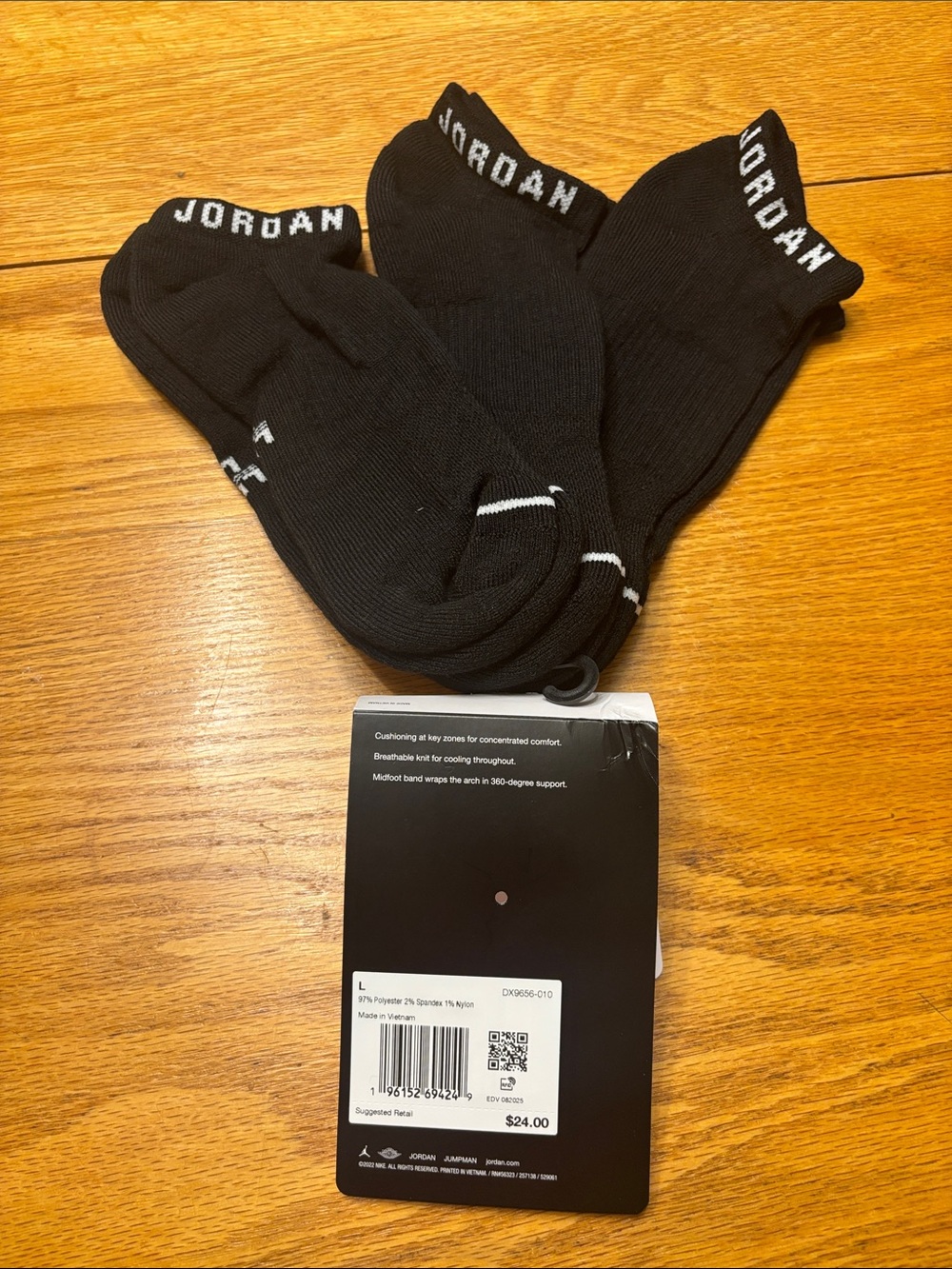 Jordan Black Low-Cut Athletic No-Show Socks - Picture 2 of 6